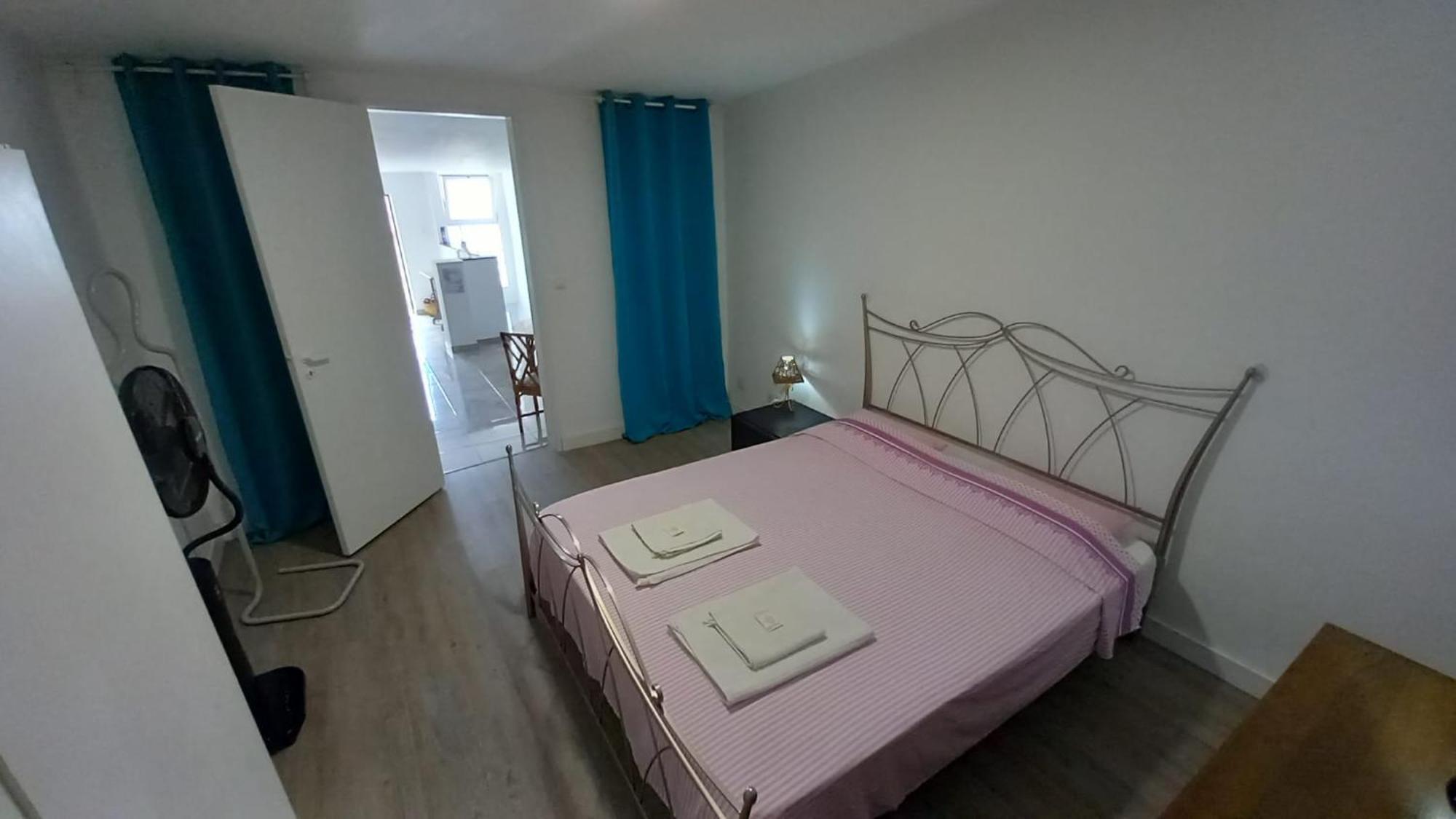 Alvito Guest House - Comfortable Room With Private Bathroom 리스본 외부 사진