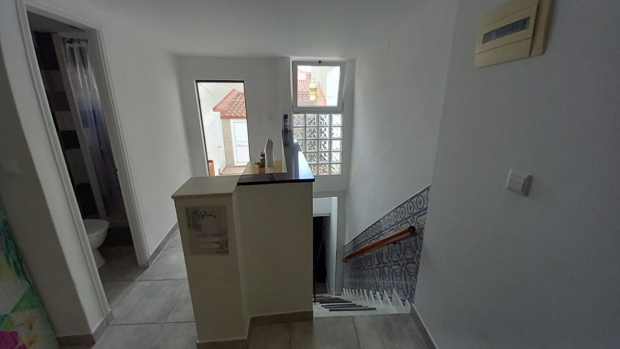 Alvito Guest House - Comfortable Room With Private Bathroom 리스본 외부 사진